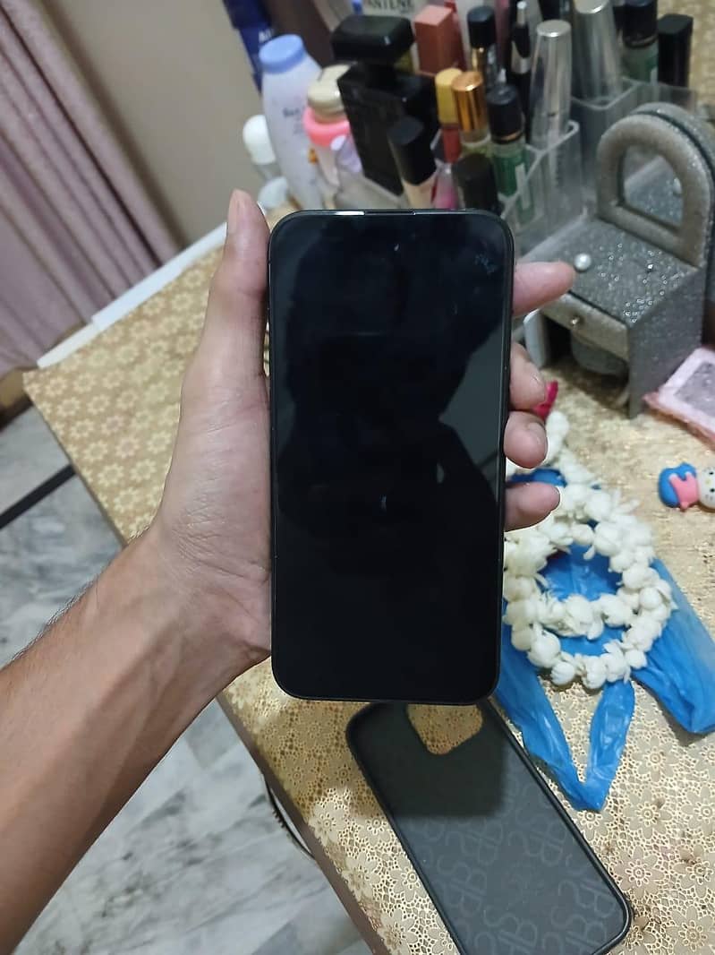 Apple iPhone 15 Pro Max 6