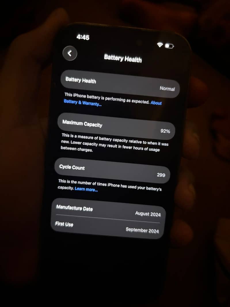 Apple iPhone 16 Pro 2