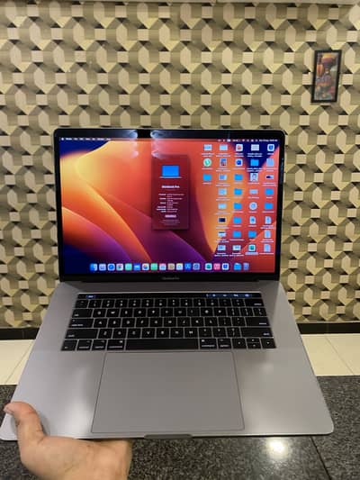 MacBook Pro 2017 (15 inch)
