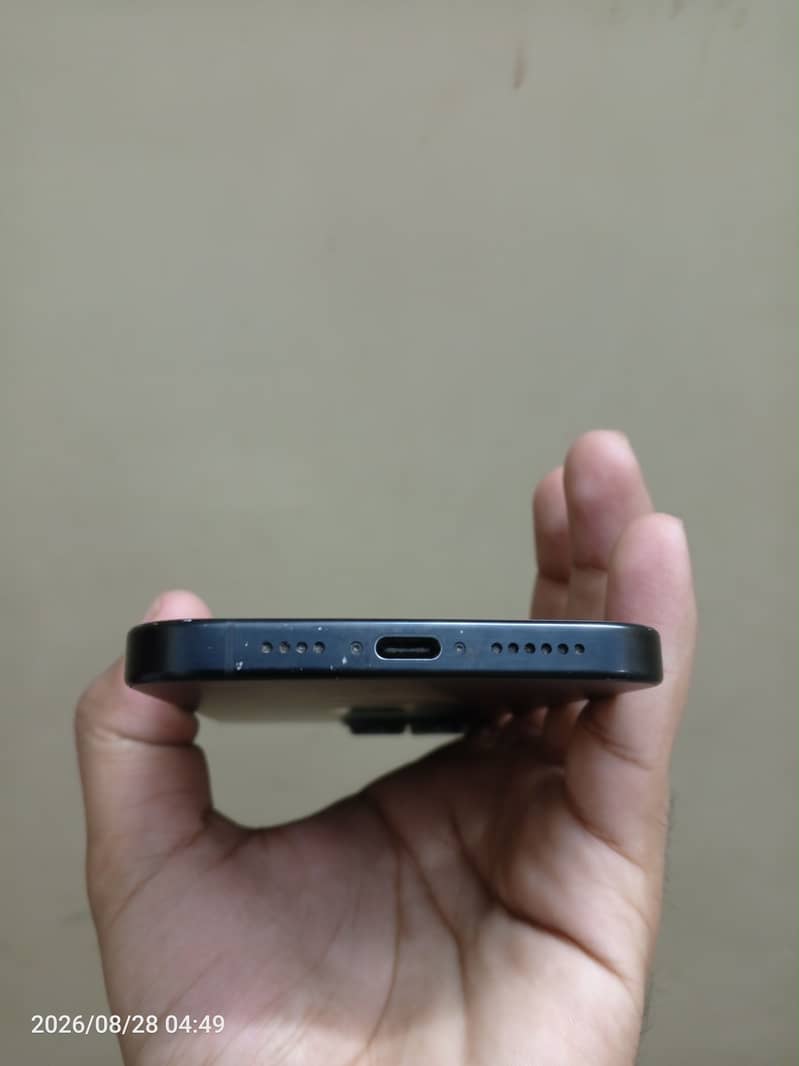 Apple iPhone 16 Pro Max 0