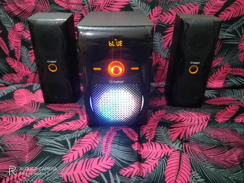 speaker audionic 4