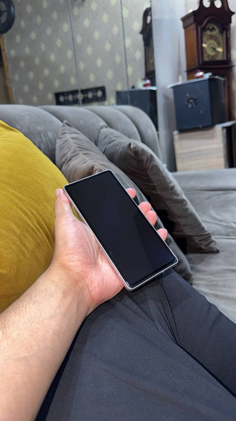 Google Pixel 7a 1