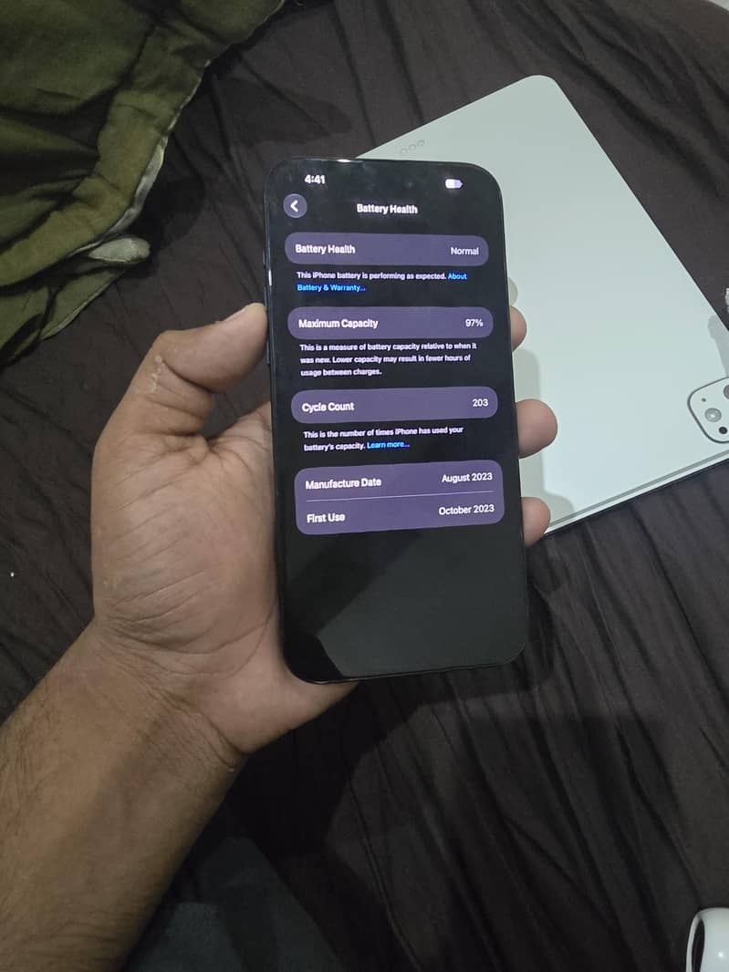 iPhone 15pro max 4