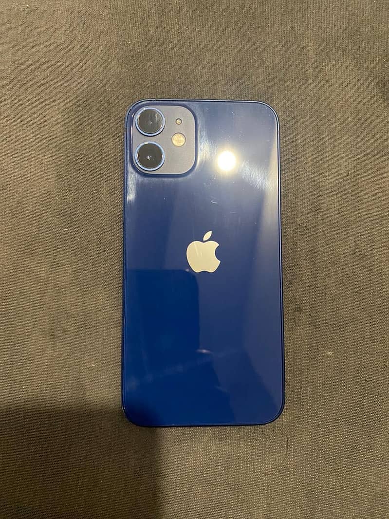 Apple iPhone 12 mini 4