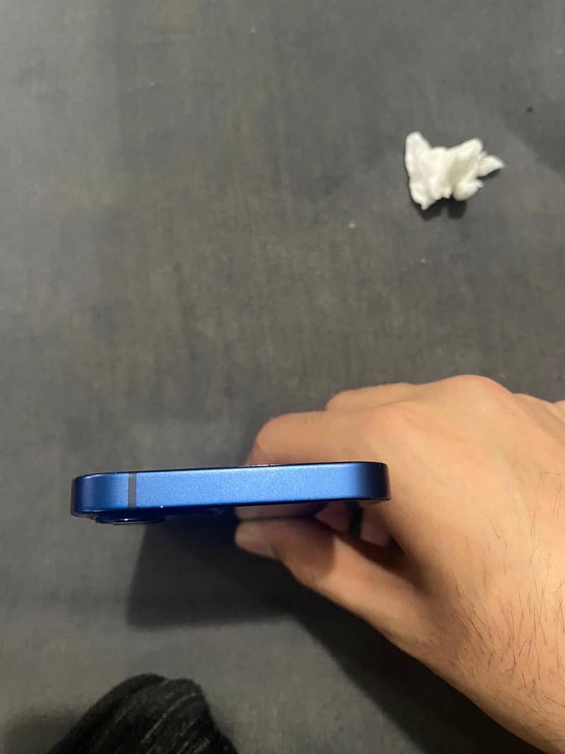 Apple iPhone 12 mini 7