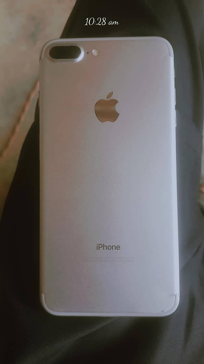 Apple iPhone 7 Plus 1
