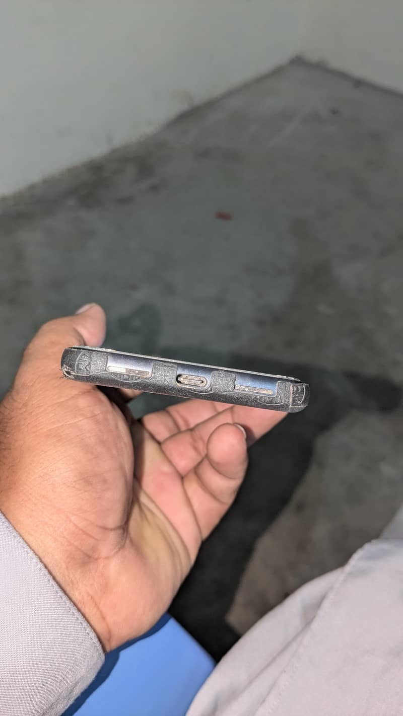 Google Pixel 8 3