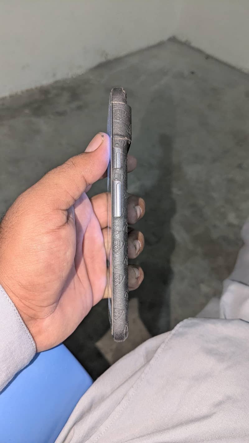 Google Pixel 8 5
