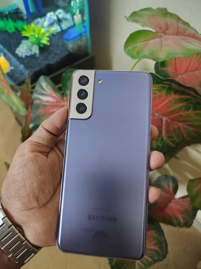Samsung galaxy s21 plus only 1 spot
