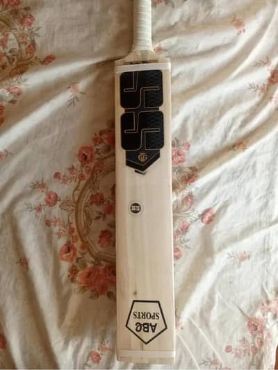 KASHMIR WILLOW CRICKET BAT