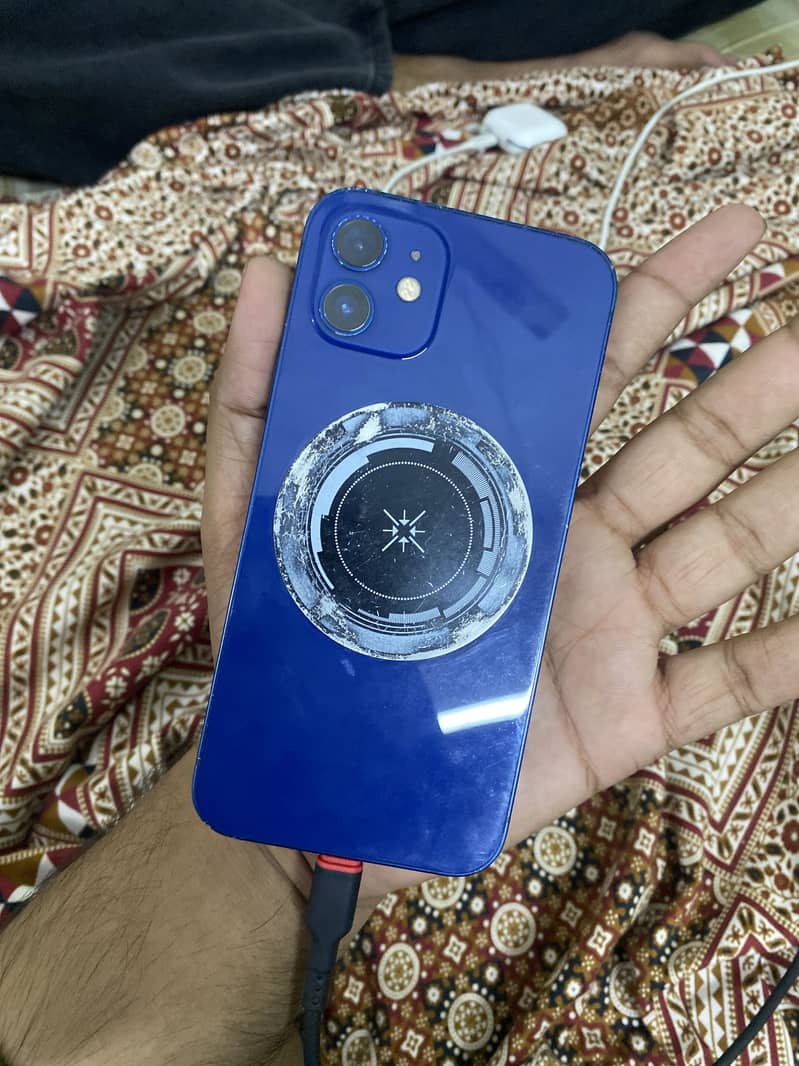 Apple iPhone 12 3