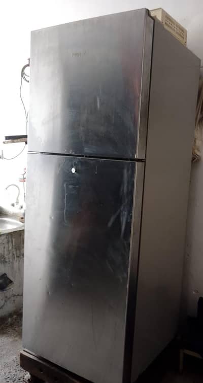HAIER FRIDGE FULL SIZE REFRIGERATOR