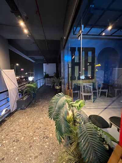 Ideal For Caf & Restaurant Shop For Rent In Food Street