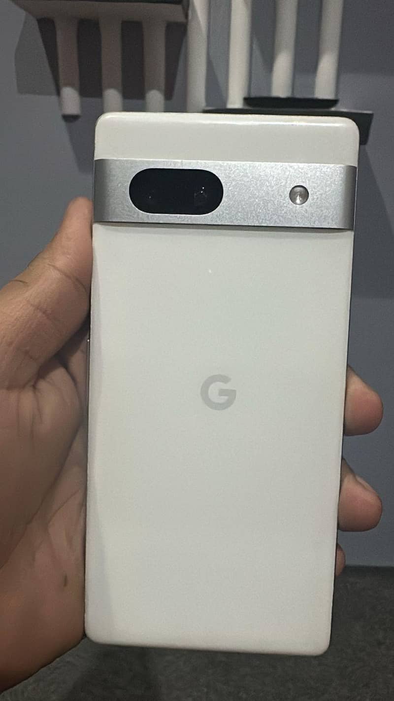 Google Pixel 7a 2