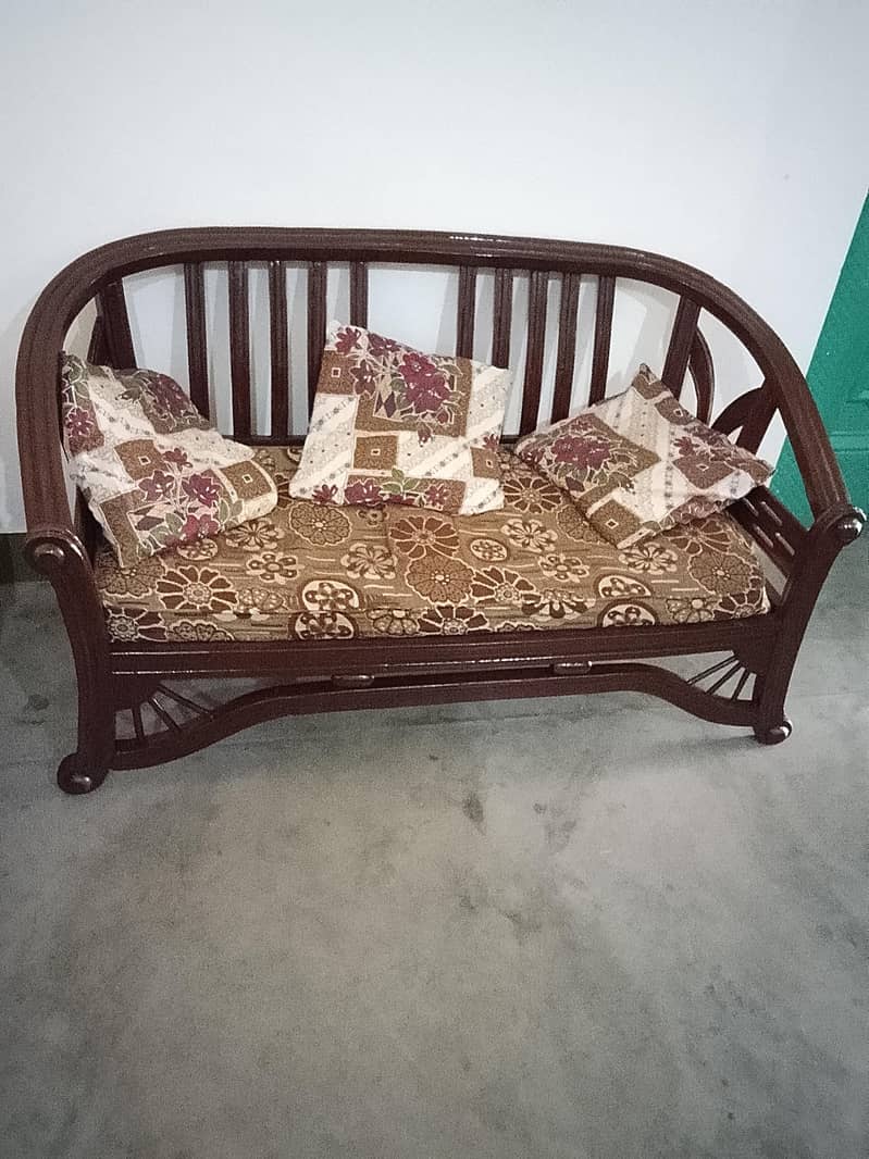Sofa 4 seater 1