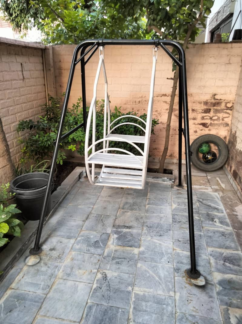 outdoor swing 4