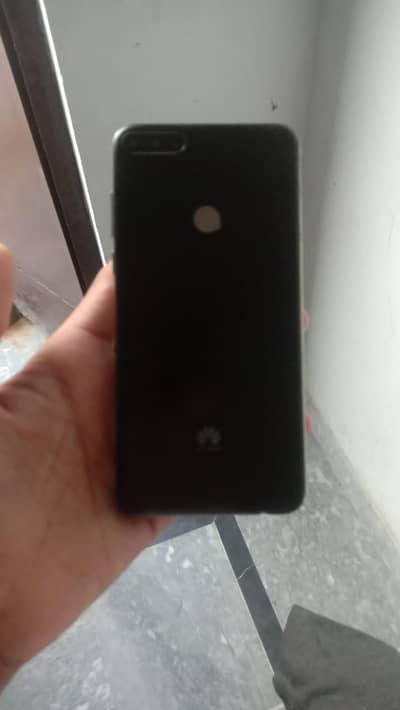 Honor 7C 3GB 64GB Black 10/10 Condition Clear Camera`