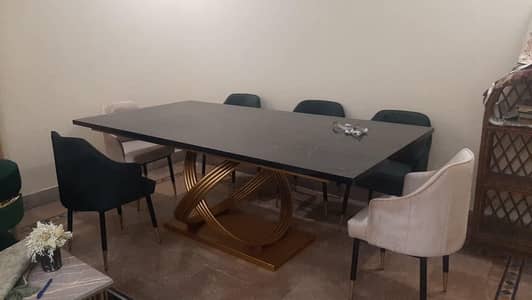 8 seater Dining Table