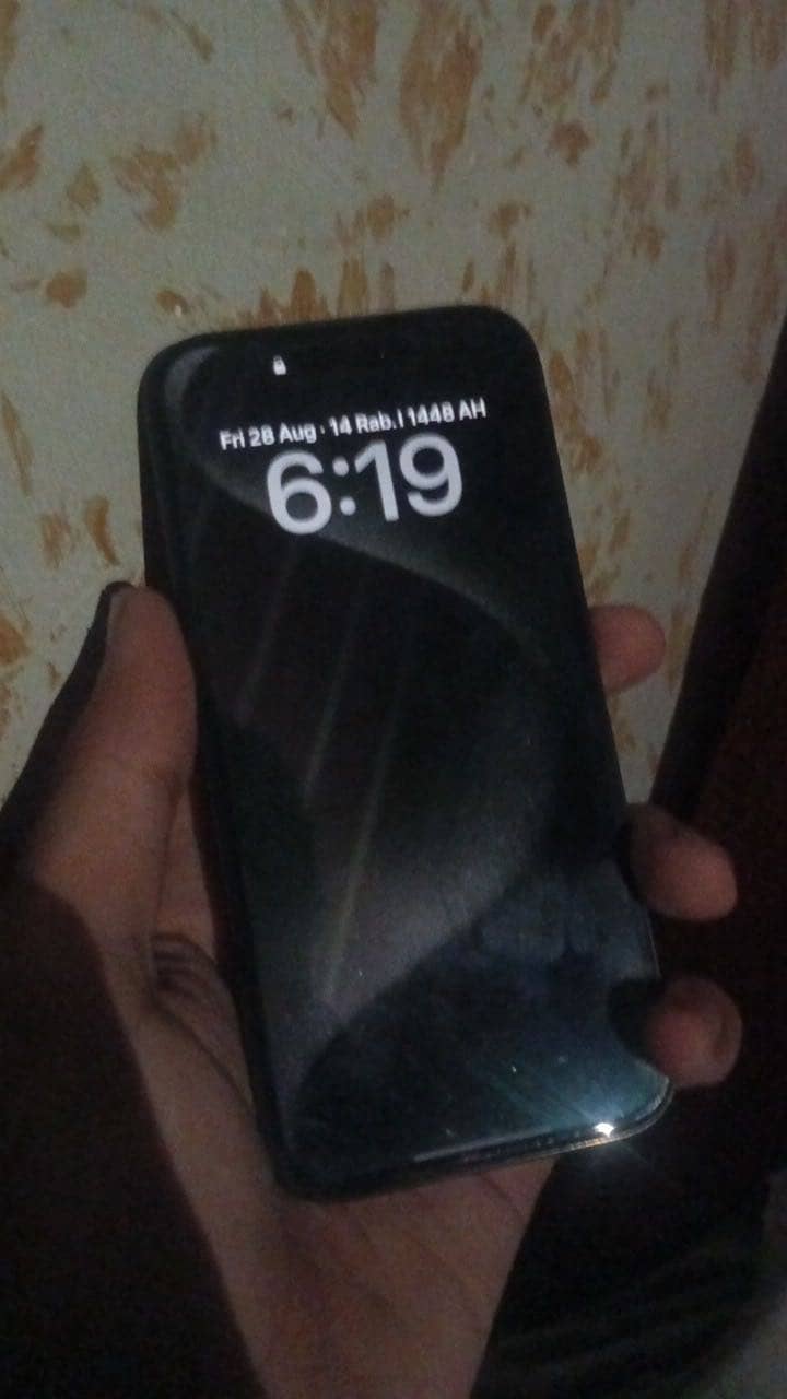 Apple iPhone 15 Pro 1