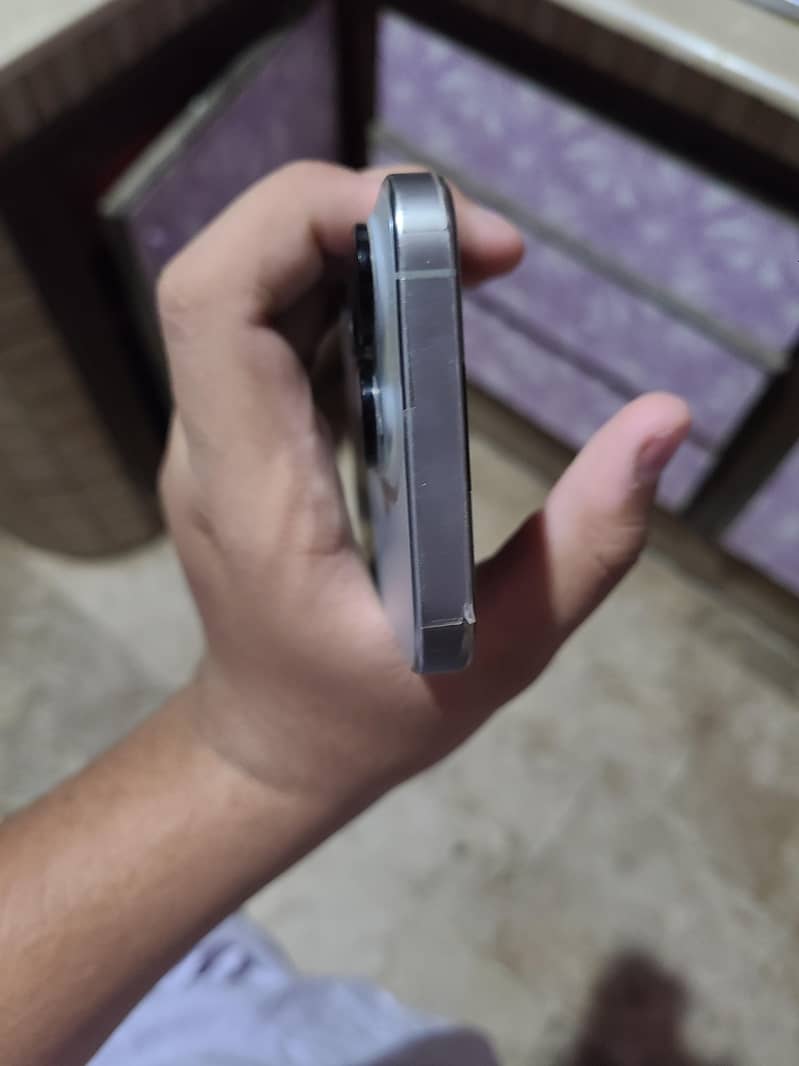 Apple iPhone 15 Pro 5