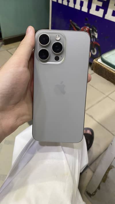 Apple iPhone 15 Pro Max