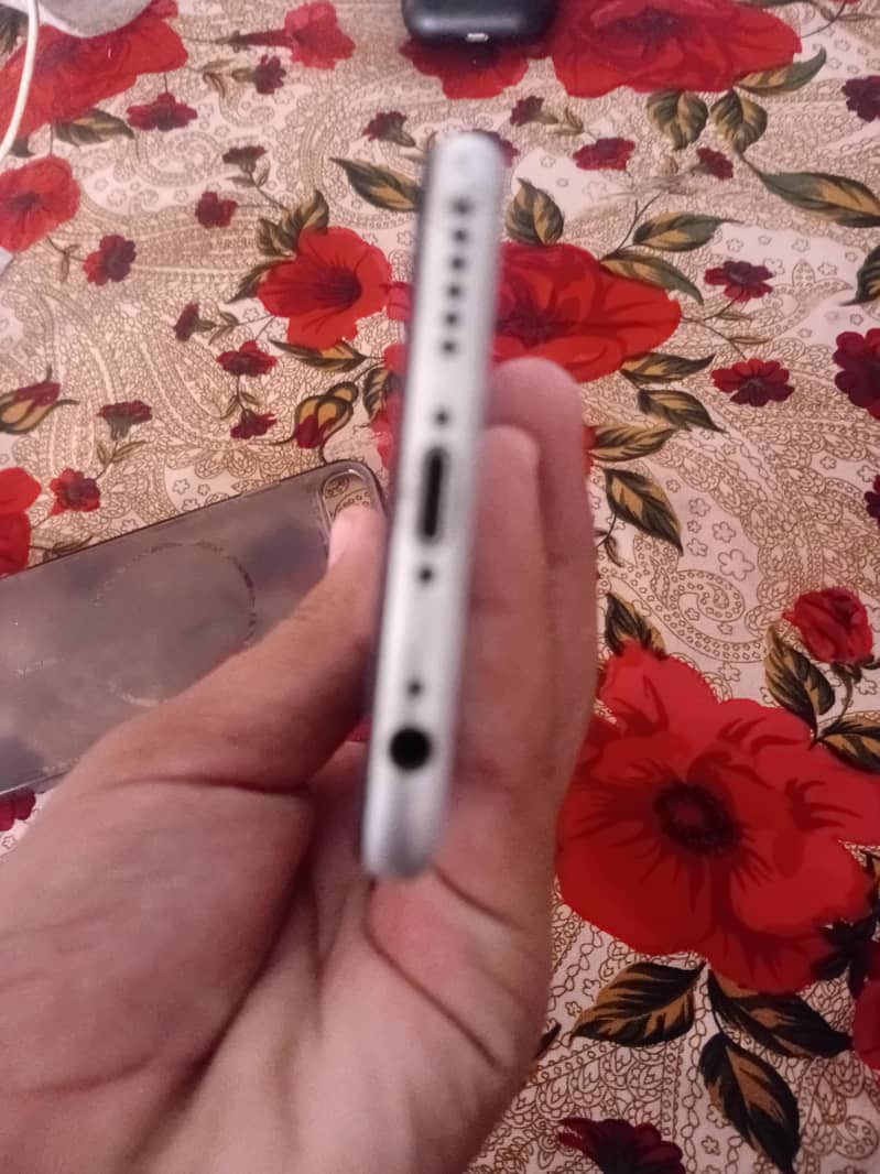 Apple iPhone 6S 2