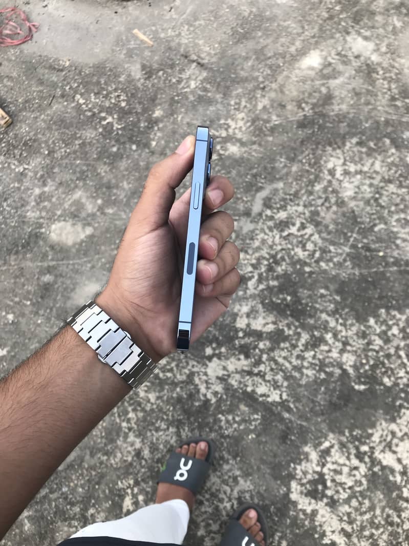 Apple iPhone 13 Pro 6