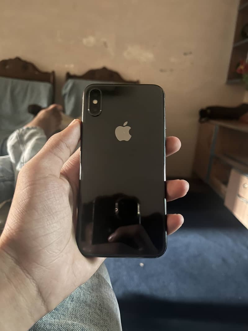 Apple iPhone X 3