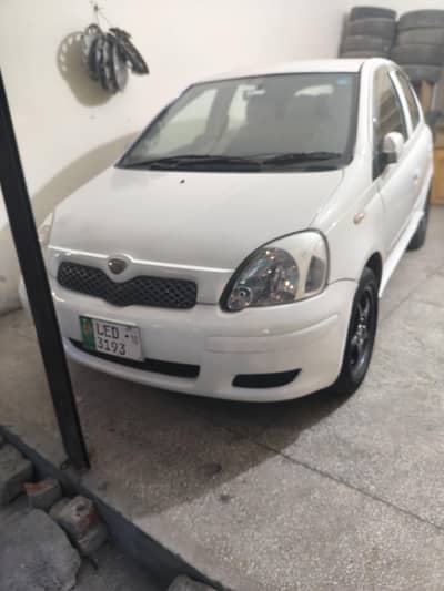 Toyota Vitz 2000