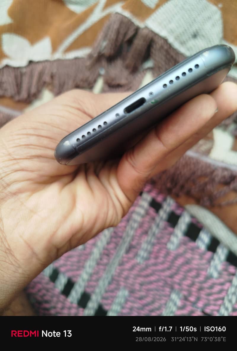 Apple iPhone 11 1
