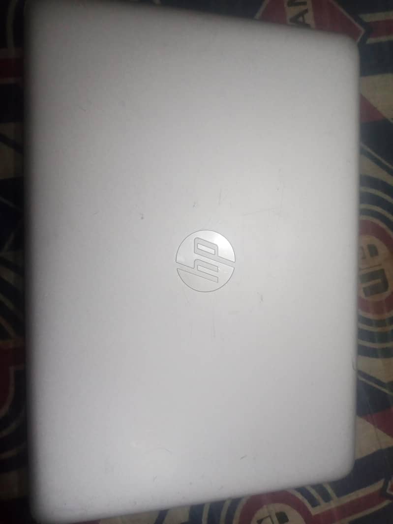 Laptop 0