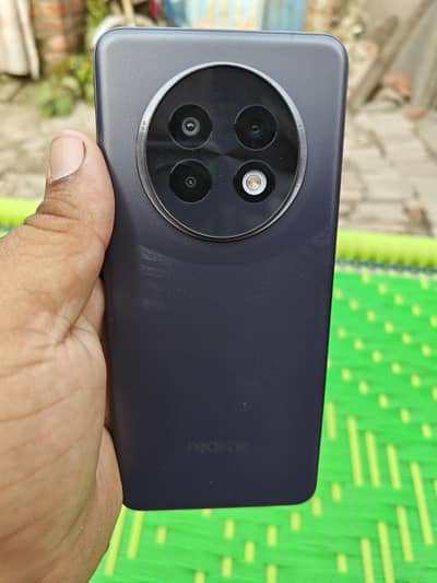 Realme 13 Plus
