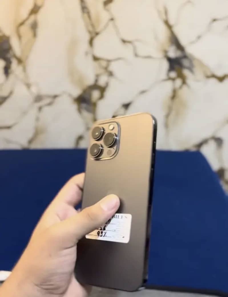 iPhone 13 Pro Max 0