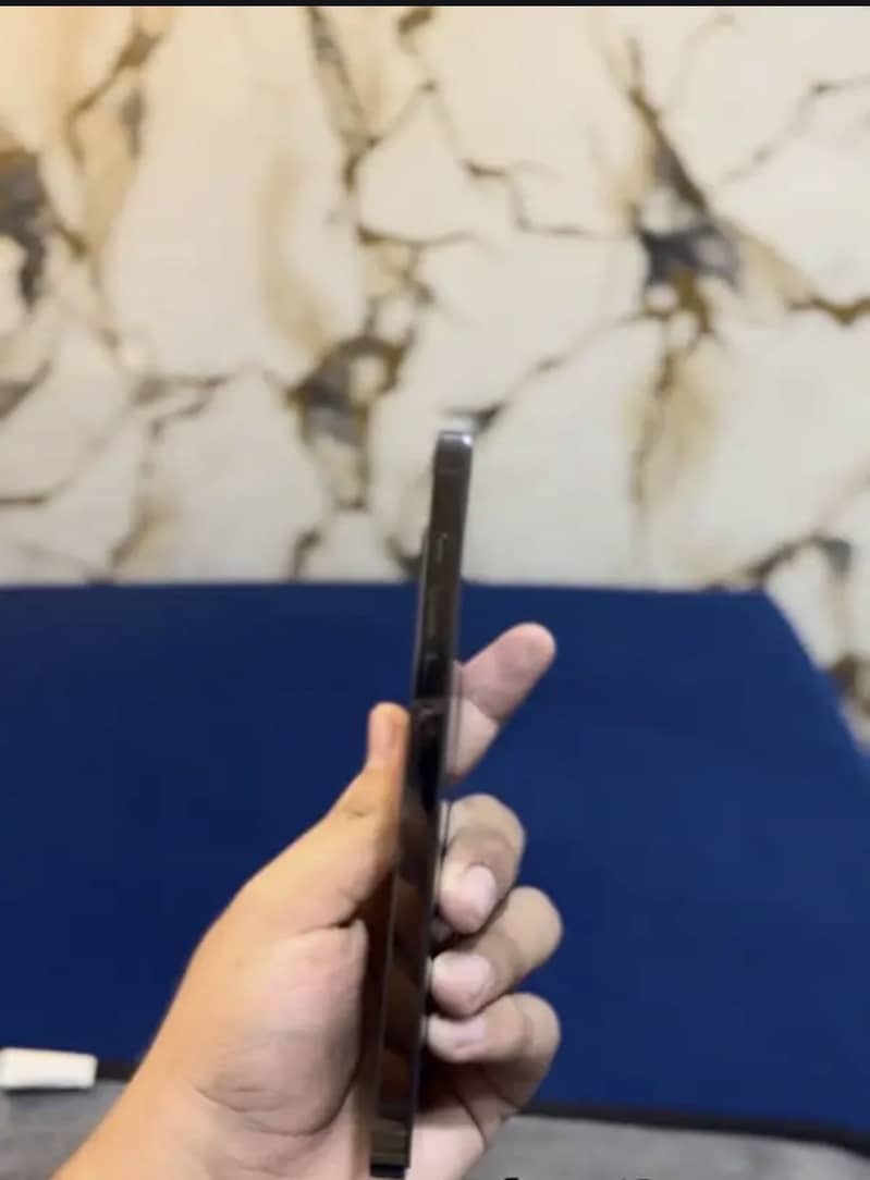 iPhone 13 Pro Max 3