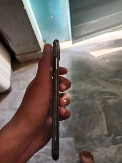 Apple iPhone XS Max bypass