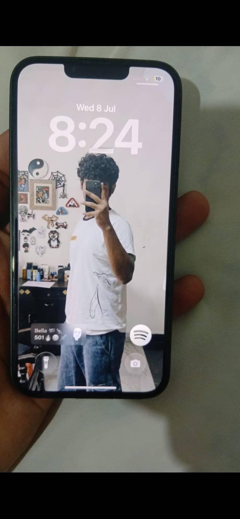 Apple iPhone 13 1