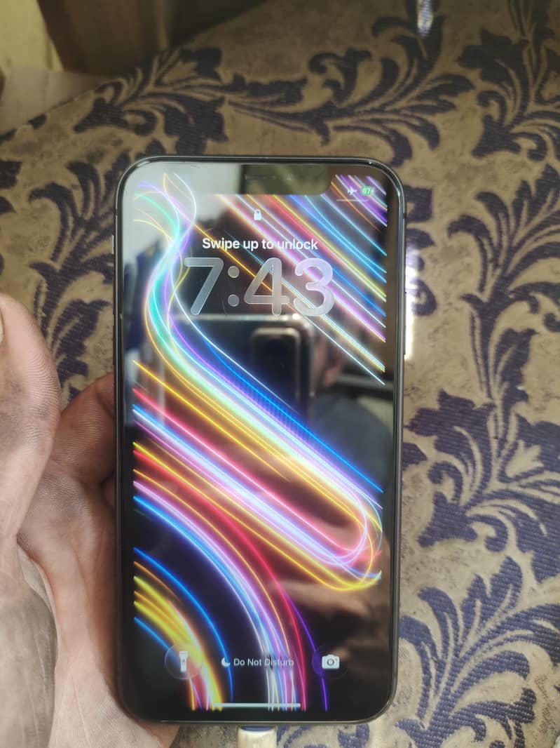 Apple iPhone 11 4