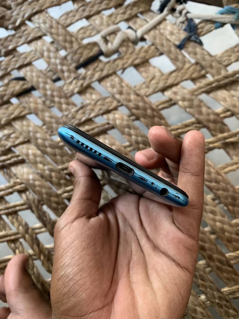 Tecno Spark 4 1