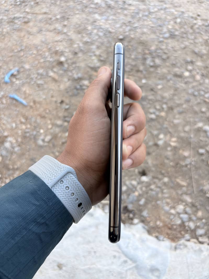 iphone 11pro Max 1