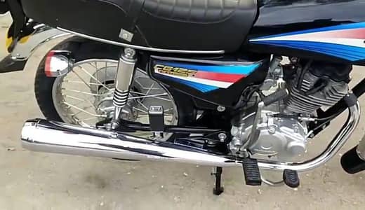 Honda 125 CG bike 2006 model for sale my WhatsApp number 03239945092