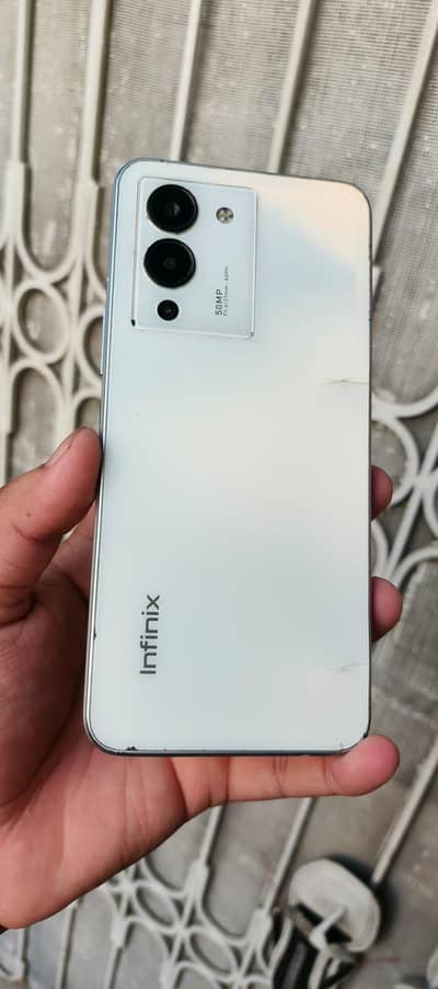Infinix Note 12