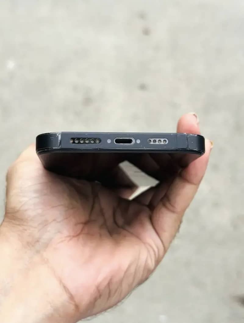 Apple iPhone 14 Pro Max 2