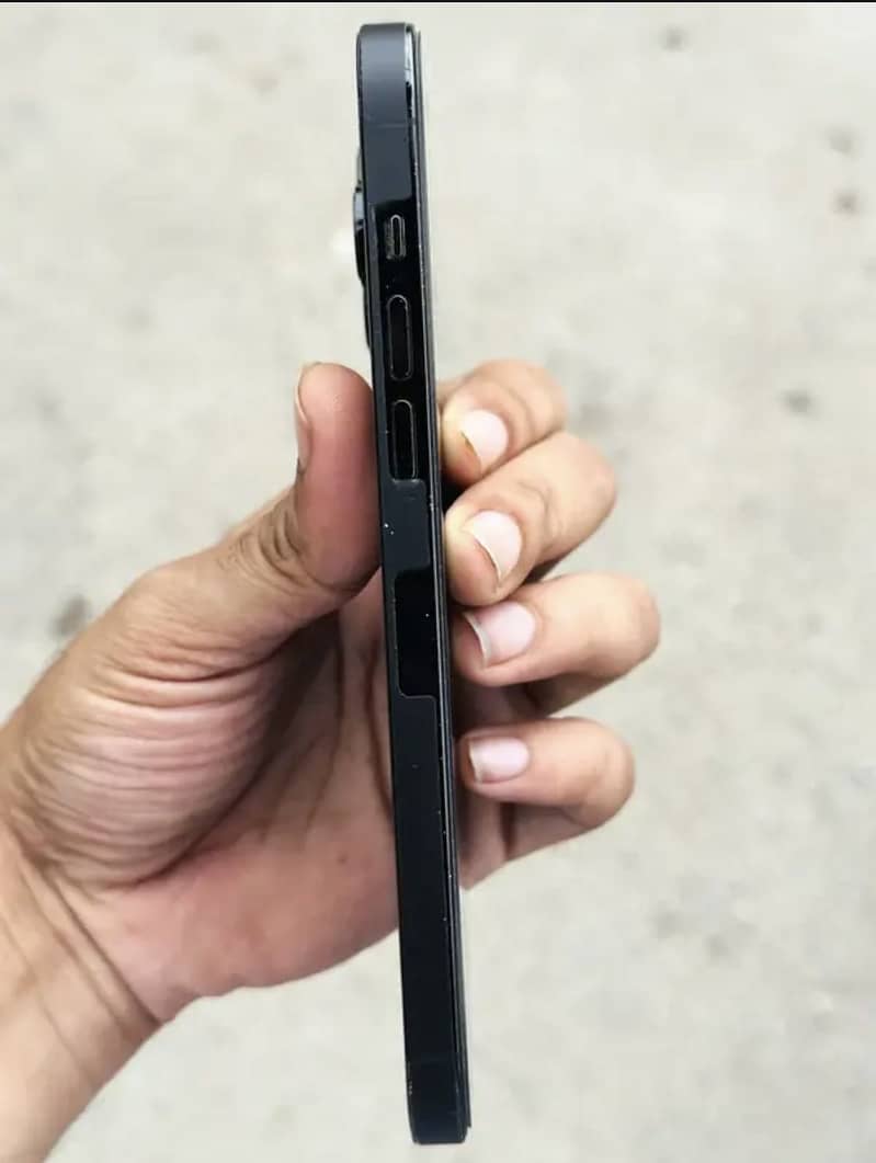 Apple iPhone 14 Pro Max 3