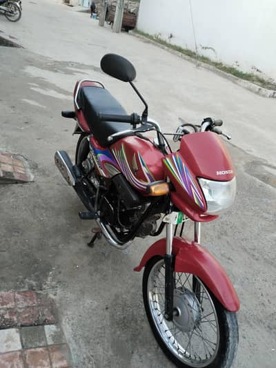 I am selling honda prider 10/9 condition