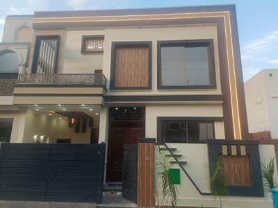 5.3 Marla beautiful House for sale in Bahria Nasheman Lahore