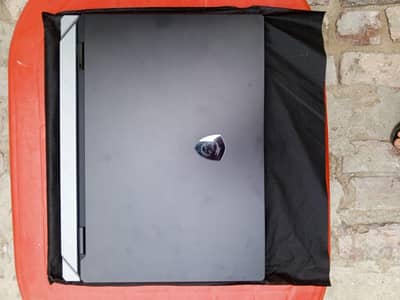 MSI Tltan 18HX Al A2xwjg Laptop 18 Uhd +120HZ intel Core Ultra