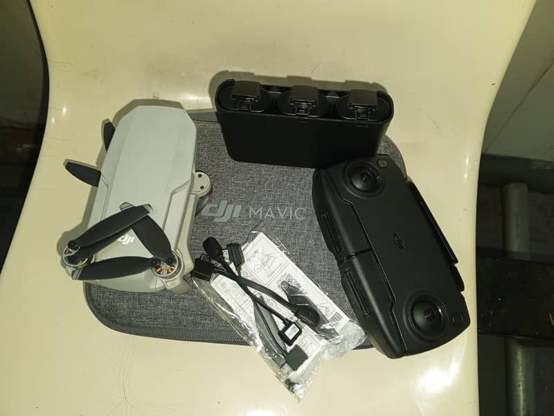 DJI mini 4
