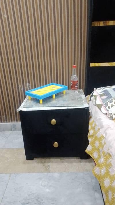 double bed two side table and one dressing