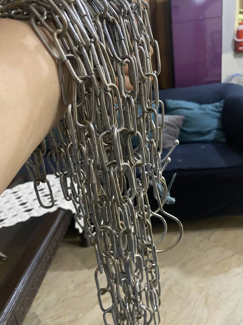 Hanging chains 1