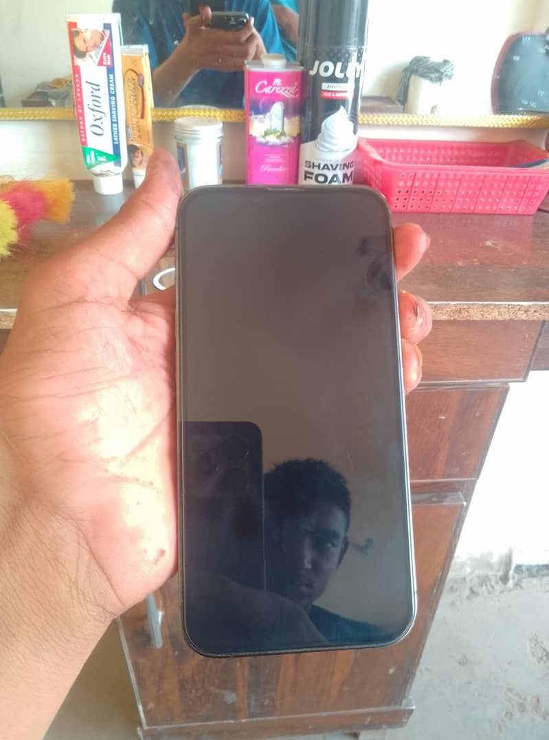 Apple iPhone 13 Pro 4